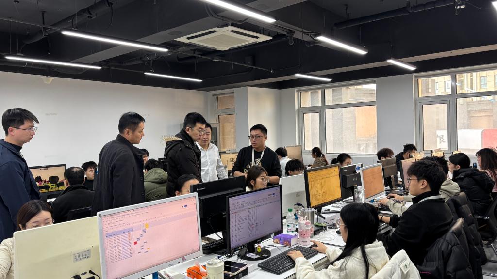 智啟未來，院企共融 人工智能學院院長牛翔一行赴網絡科技研發企業調研